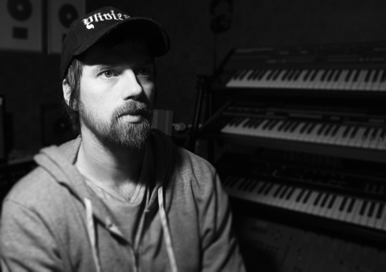 Roisto Returns to Youth Control With His 'Do Me Right' EP