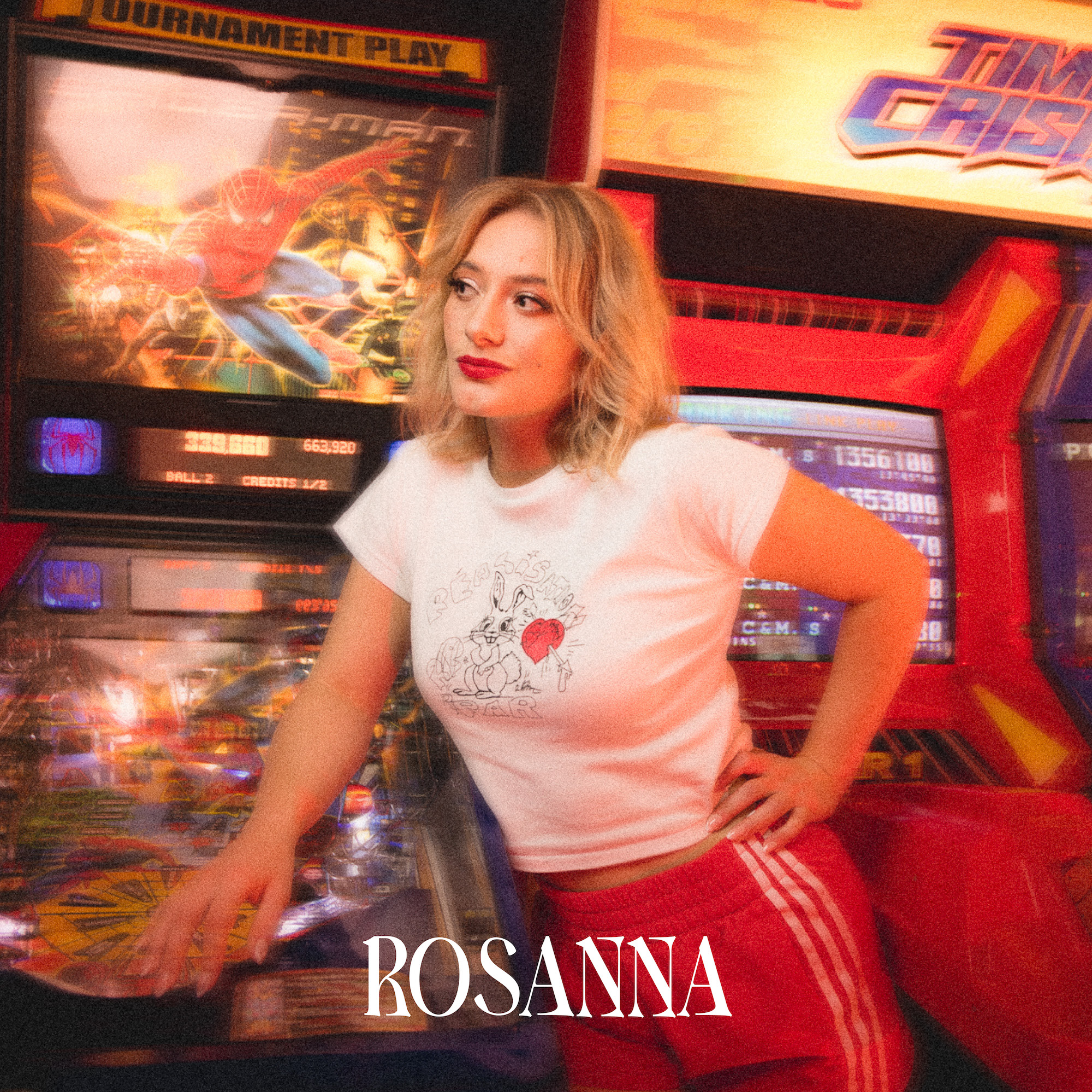 edm-cave-rising-indie-pop-artist-rosanna-unveils-debut-ep-restless